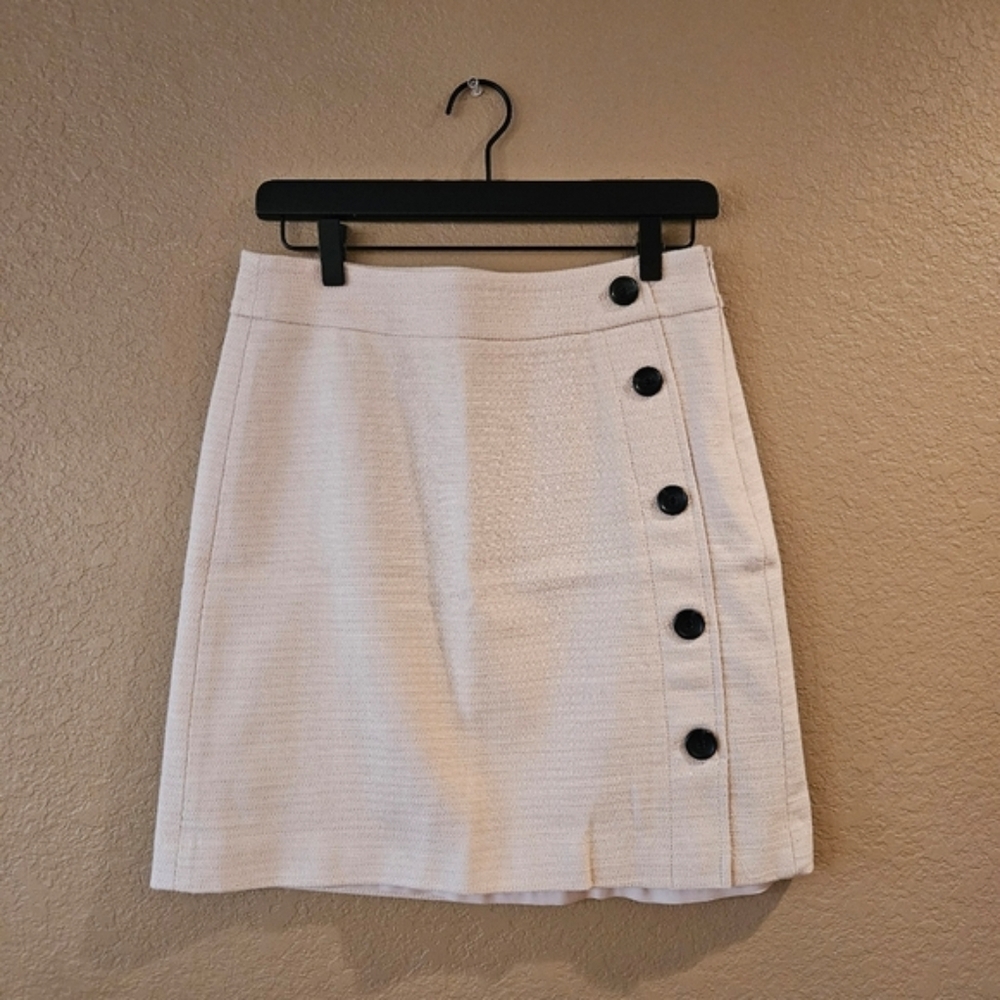 Ann Taylor Button Skirt, Size 4 | Cream
